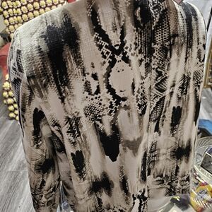 Sag Harbor Black and White Patterned Top